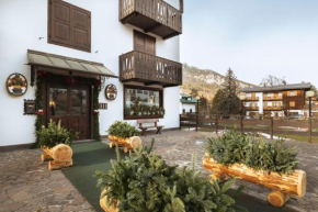 Mountain Heart - Cortina Cozy Retreat with Parking